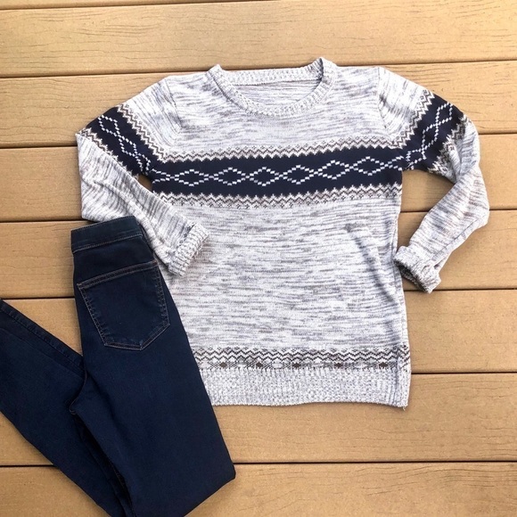 CREAM & NAVY SWEATER - Picture 4 of 14